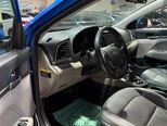Hyundai Elantra-13