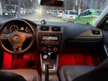 Volkswagen Jetta-13