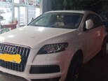 Audi Q7-6