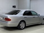 Mercedes E 240-13