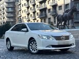 Toyota Camry-5