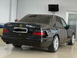 Mercedes 320 E-8