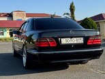 Mercedes E 240-10