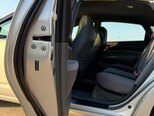Toyota Prius-12