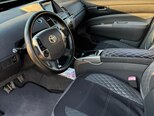Toyota Prius-8