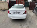 Nissan Versa-2