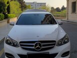 Mercedes E 200-1