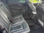 Audi Q7-9