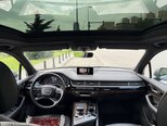 Audi Q7-12