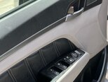 Hyundai Elantra-17