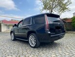 Cadillac Escalade-6