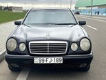 Mercedes E 220-1