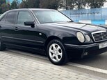 Mercedes E 220-3