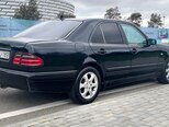 Mercedes E 220-4