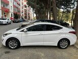 Hyundai Elantra-5