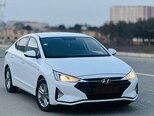 Hyundai Elantra-1