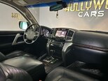 Toyota Land Cruiser-12