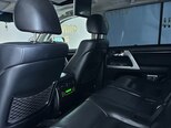Toyota Land Cruiser-16
