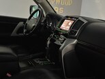 Toyota Land Cruiser-13