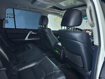Toyota Land Cruiser-17