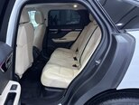Jaguar F-Pace-14