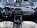 Jaguar F-Pace-8