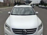 Volkswagen Tiguan-1