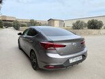Hyundai Elantra-4