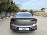 Hyundai Elantra-6