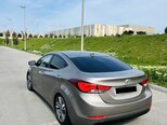 Hyundai Elantra-7