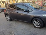 Toyota Auris-4