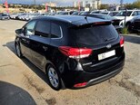 Kia Carens-4