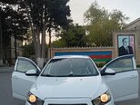 Chevrolet Aveo-12