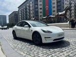 Tesla Model 3-3