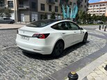 Tesla Model 3-5
