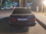 Mercedes E 240-9