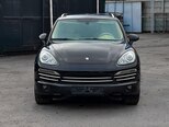 Porsche Cayenne-1