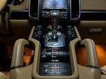 Porsche Cayenne-9