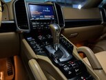 Porsche Cayenne-10