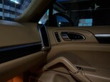 Porsche Cayenne-12