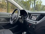 Hyundai Accent-12