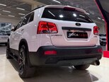 Kia Sorento-12
