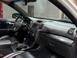 Kia Sorento-16
