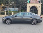Hyundai Sonata-12