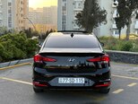 Hyundai Elantra-6