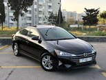 Hyundai Elantra-1