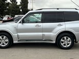 Mitsubishi Pajero-4