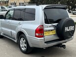 Mitsubishi Pajero-12