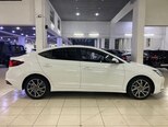 Hyundai Elantra-7