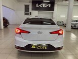 Hyundai Elantra-10